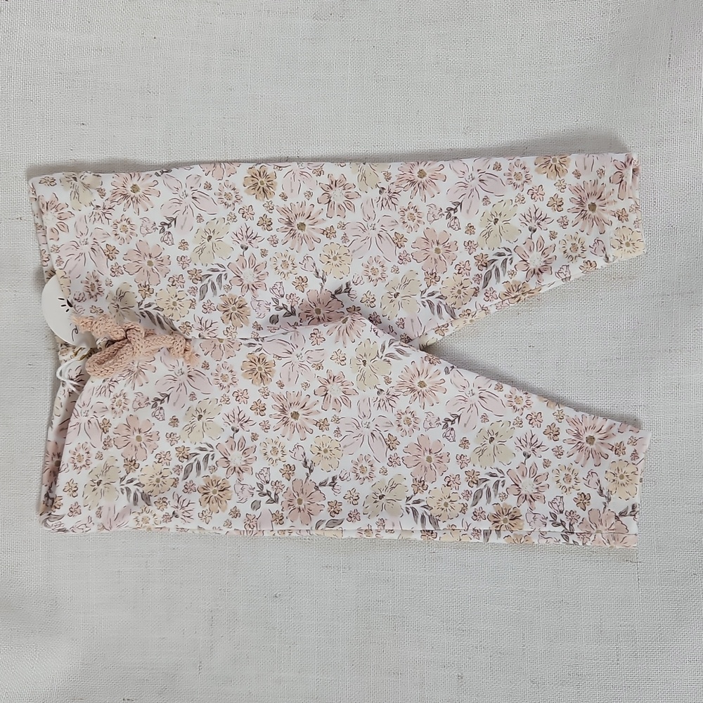 NWT Floral Baby Leggings 0-3 Months